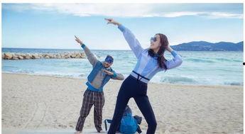 吃瓜网红拍照姿势图解女