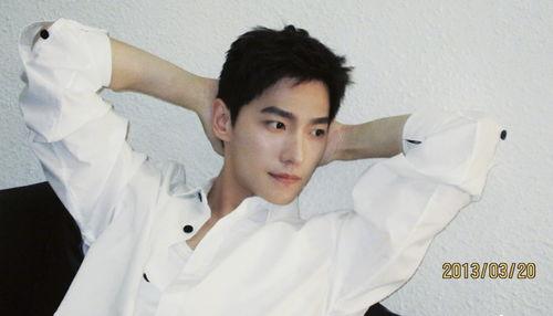 杨洋王楚然恋爱爆料视频,甜蜜互动引网友热议  第1张