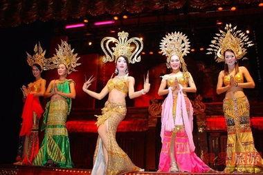 人妖表演在线观看,人妖表演在线观看现象解析  第1张